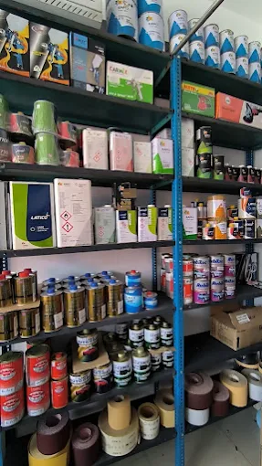 Computerized Auto Paint Matching &amp; Mixing Lab - Premium Paint Showroom Gallery